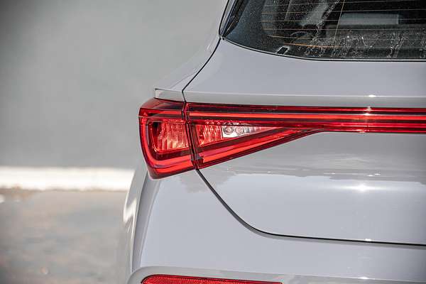 2024 CUPRA Leon VZx KL