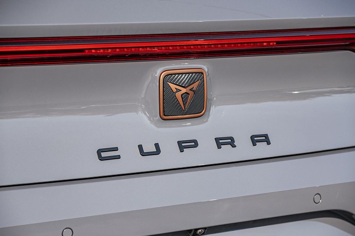 2024 CUPRA Leon VZx KL
