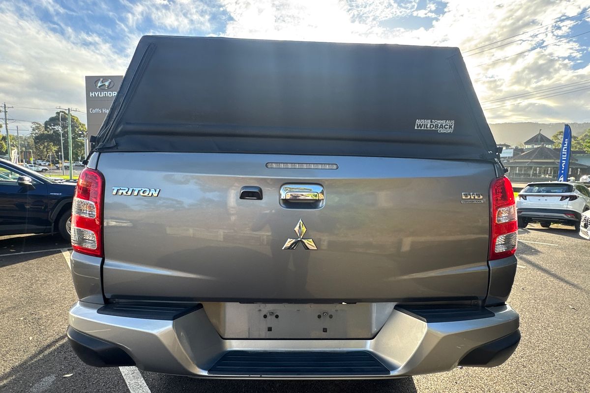 2017 Mitsubishi Triton Exceed MQ 4X4