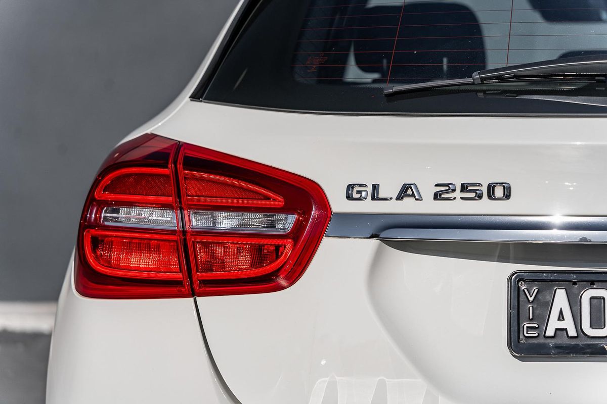 2015 Mercedes-Benz GLA-Class GLA250 X156