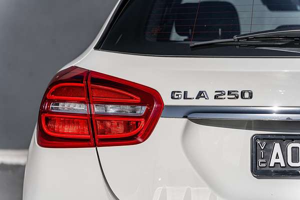 2015 Mercedes-Benz GLA-Class GLA250 X156