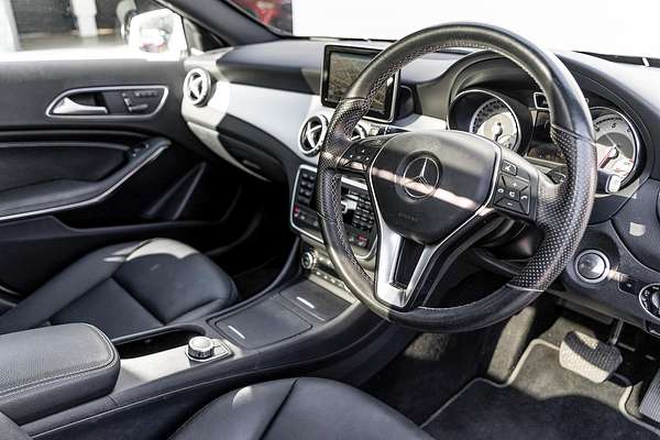 2015 Mercedes-Benz GLA-Class GLA250 X156