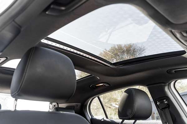 2015 Mercedes-Benz GLA-Class GLA250 X156