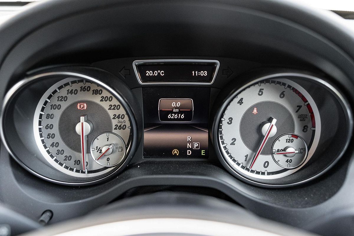 2015 Mercedes-Benz GLA-Class GLA250 X156