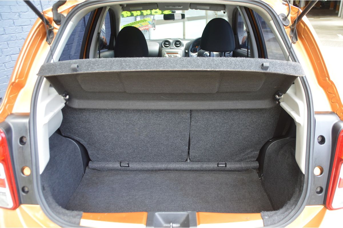 2011 Nissan Micra ST K13