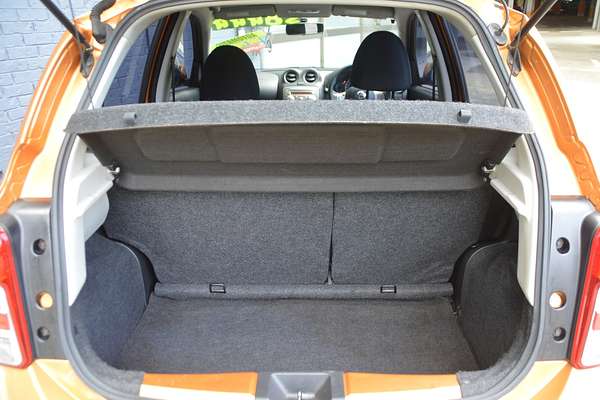 2011 Nissan Micra ST K13