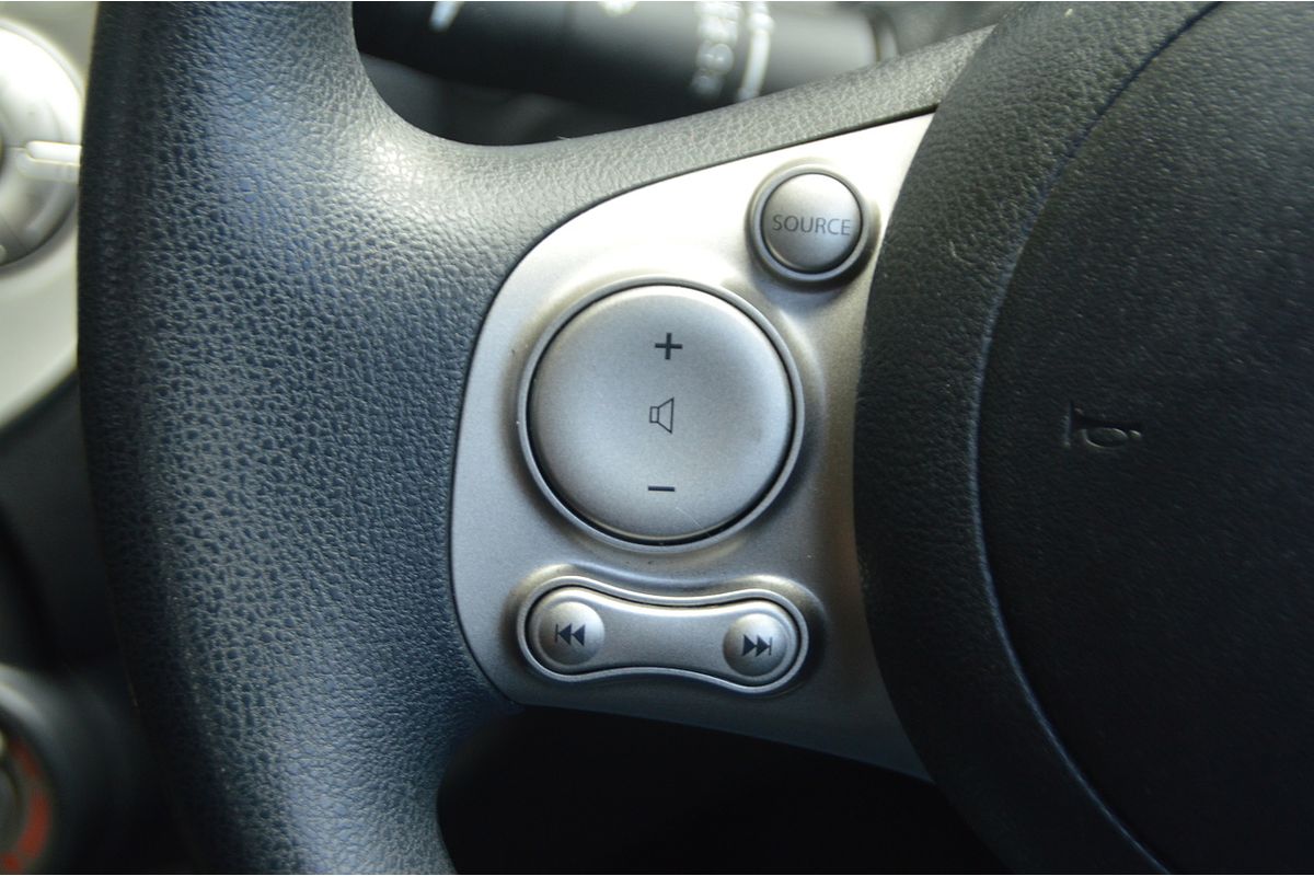 2011 Nissan Micra ST K13