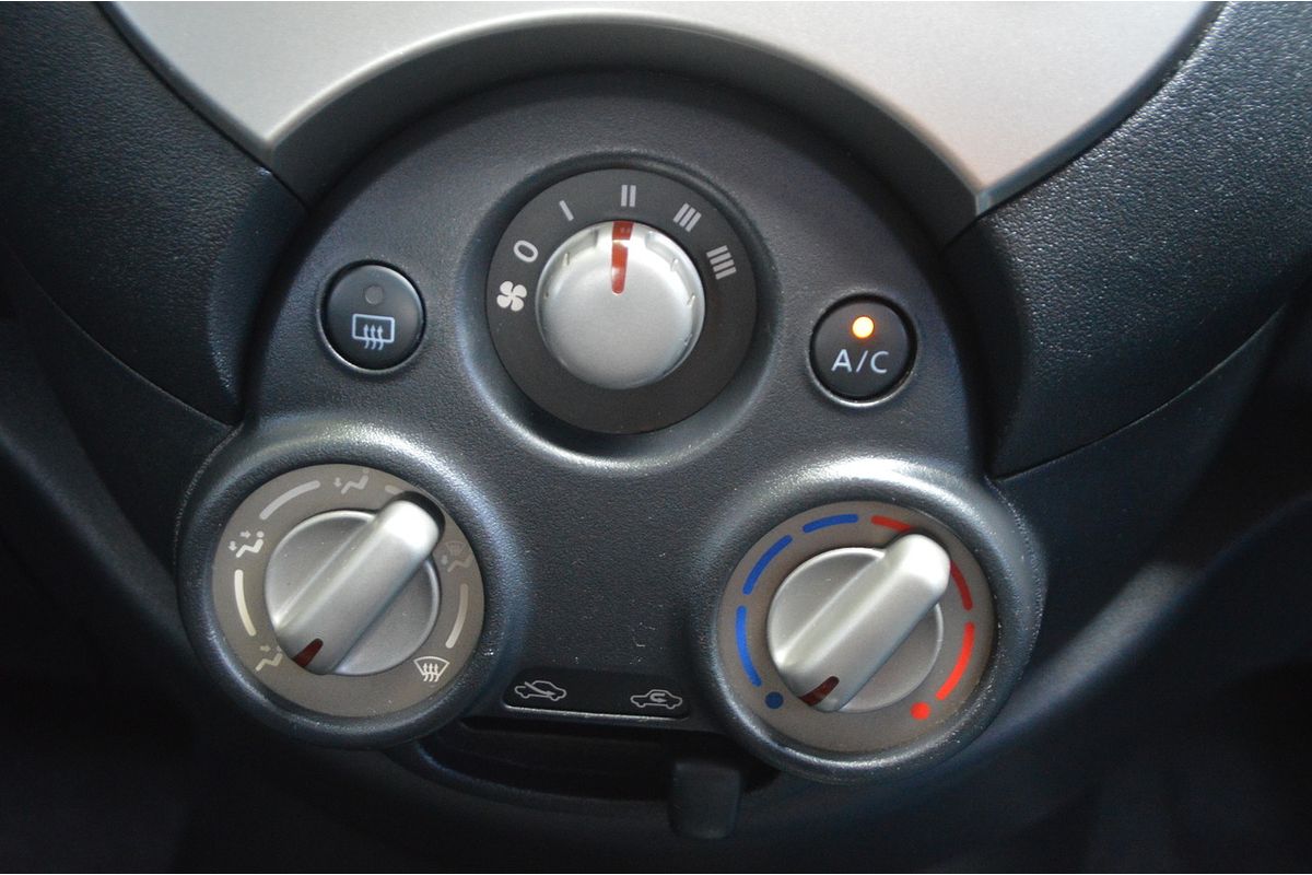 2011 Nissan Micra ST K13
