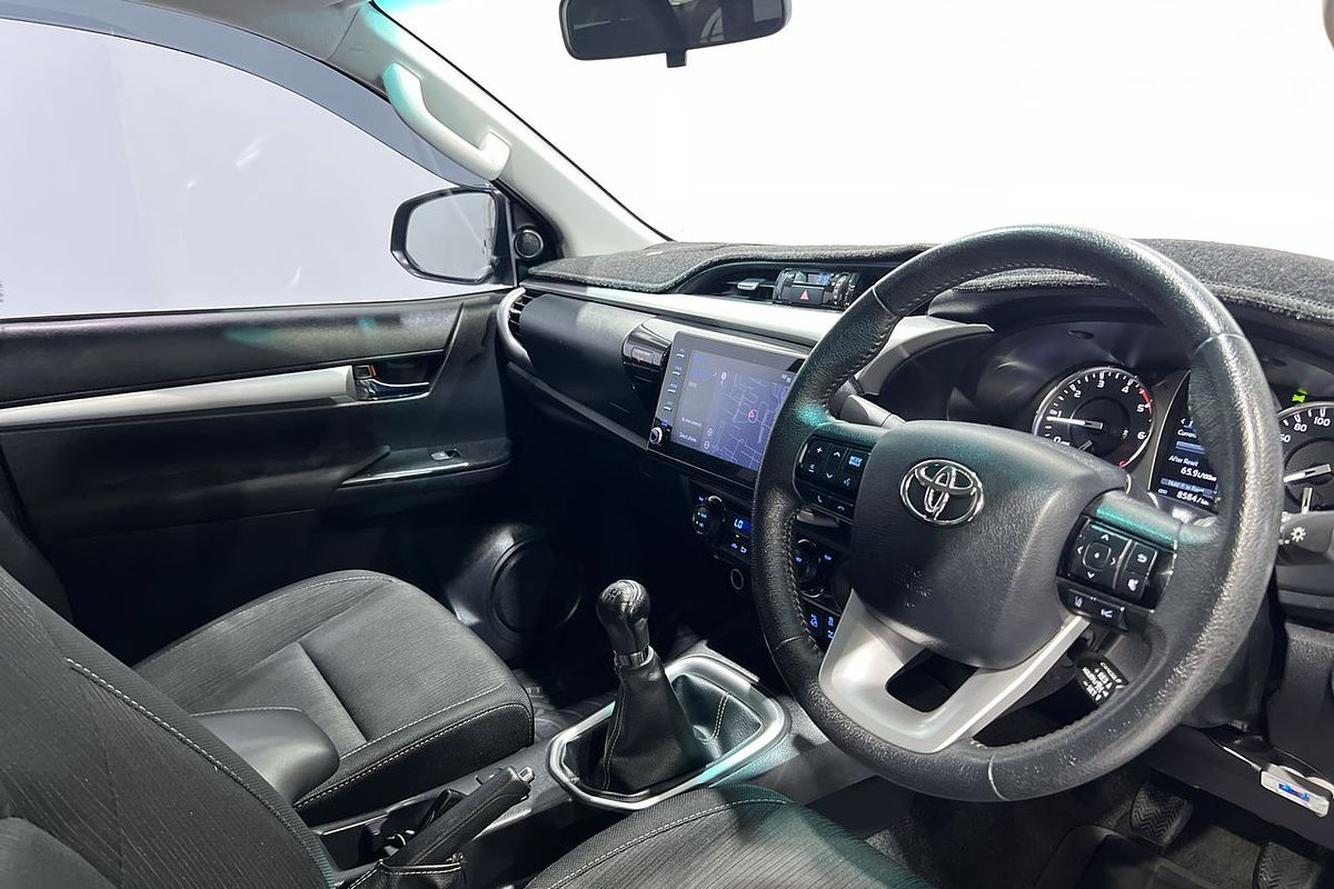 2022 Toyota Hilux SR5 GUN126R 4X4