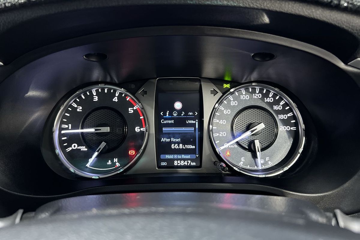 2022 Toyota Hilux SR5 GUN126R 4X4