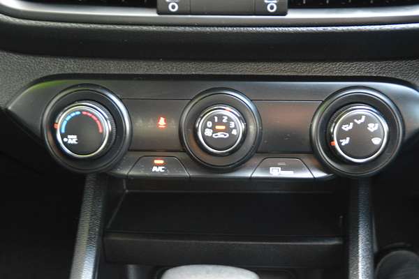 2018 Kia Cerato S YD