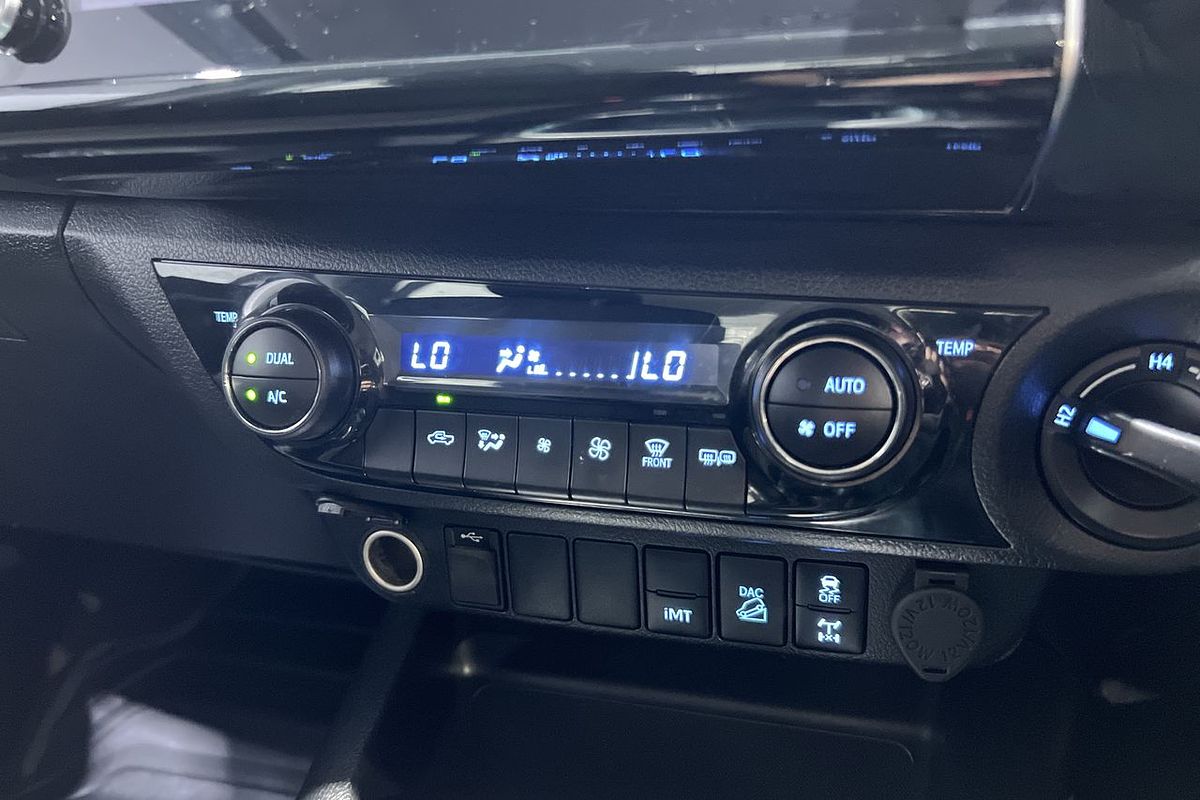 2022 Toyota Hilux SR5 GUN126R 4X4