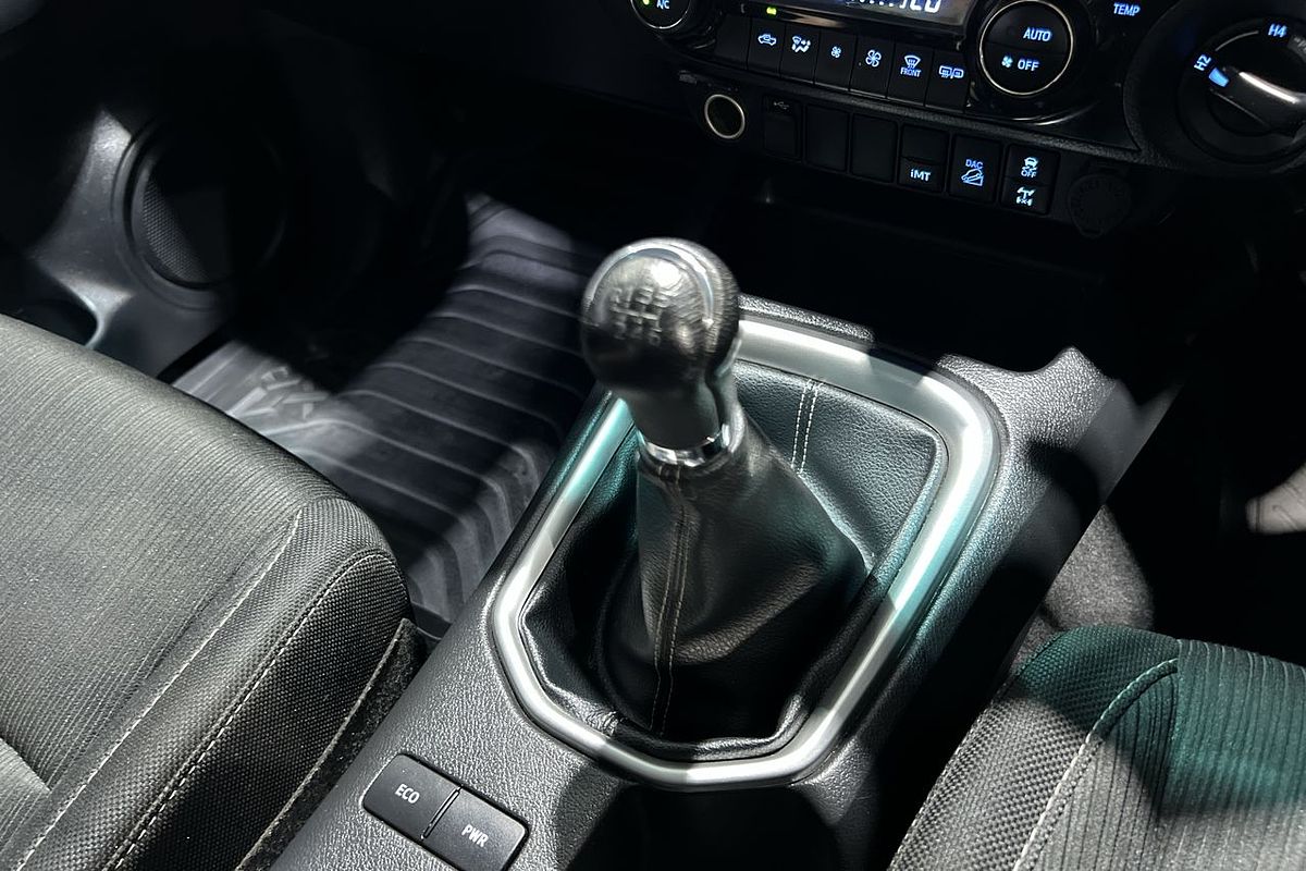 2022 Toyota Hilux SR5 GUN126R 4X4