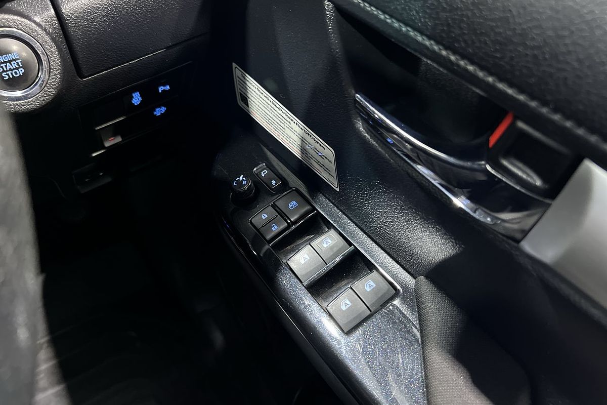 2022 Toyota Hilux SR5 GUN126R 4X4