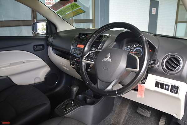 2014 Mitsubishi Mirage ES LA