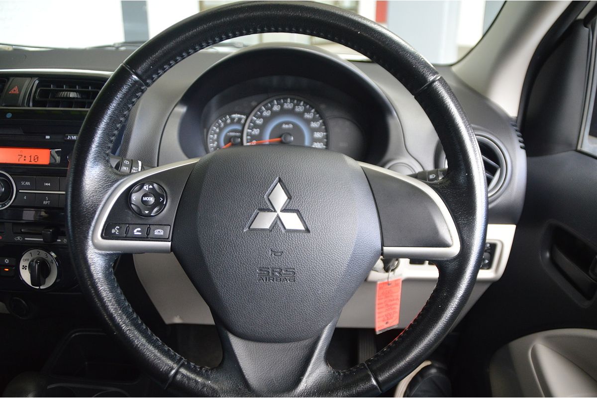 2014 Mitsubishi Mirage ES LA