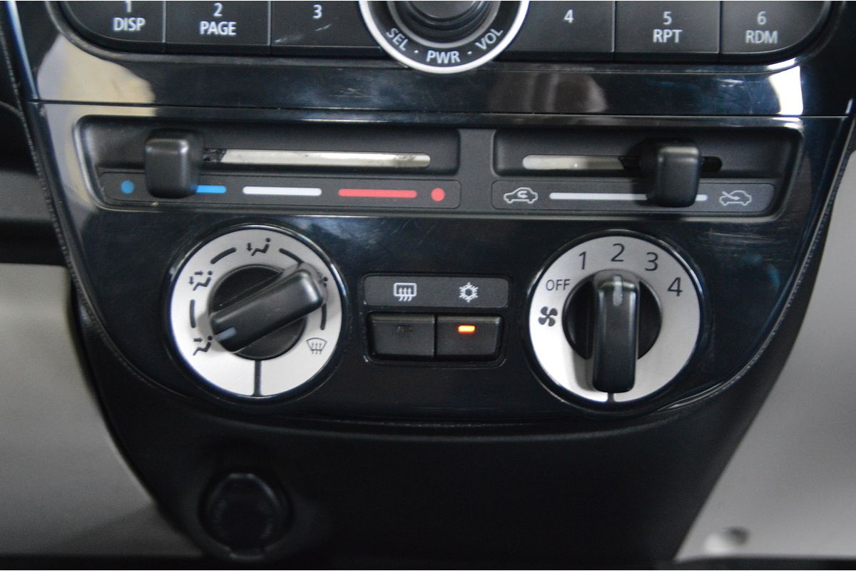 2014 Mitsubishi Mirage ES LA