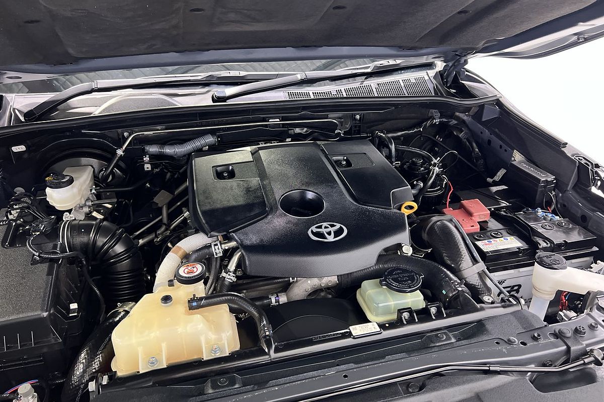 2022 Toyota Hilux SR5 GUN126R 4X4