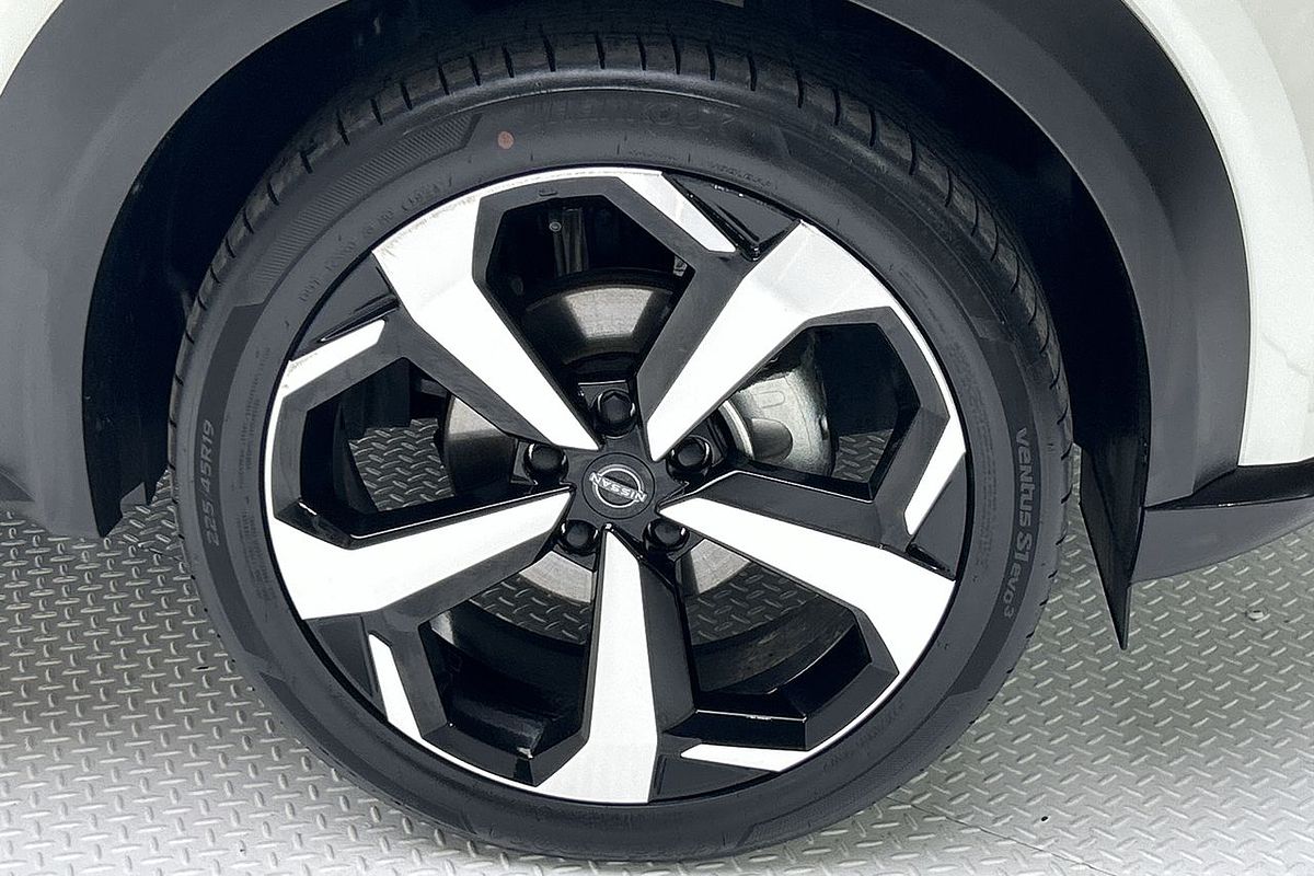 2023 Nissan JUKE ST-L F16