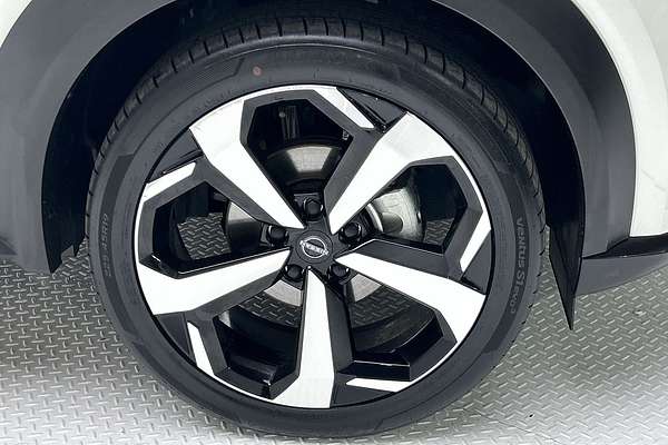 2023 Nissan JUKE ST-L F16
