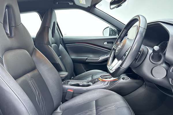 2023 Nissan JUKE ST-L F16