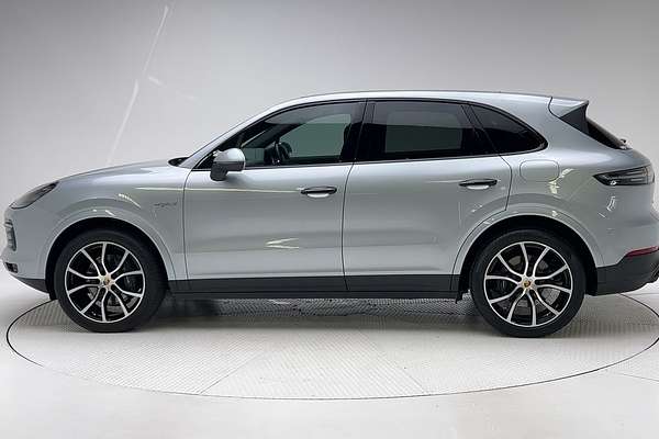2021 Porsche Cayenne E-Hybrid 9YA MY21
