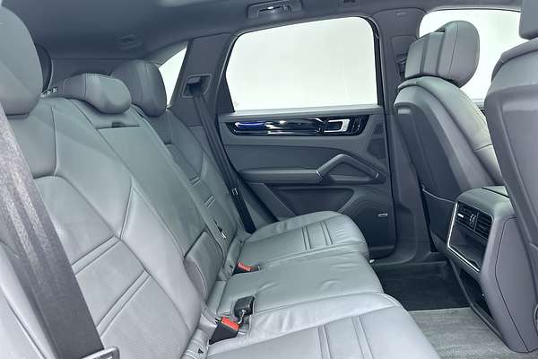 2021 Porsche Cayenne E-Hybrid 9YA MY21