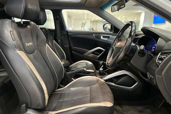 2013 Hyundai Veloster SR Turbo FS2