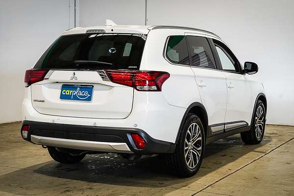 2017 Mitsubishi Outlander LS Safety Pack ZK