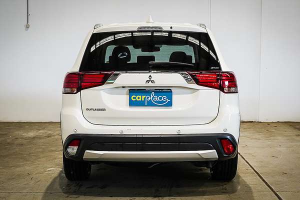 2017 Mitsubishi Outlander LS Safety Pack ZK
