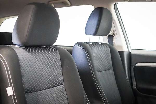 2017 Mitsubishi Outlander LS Safety Pack ZK