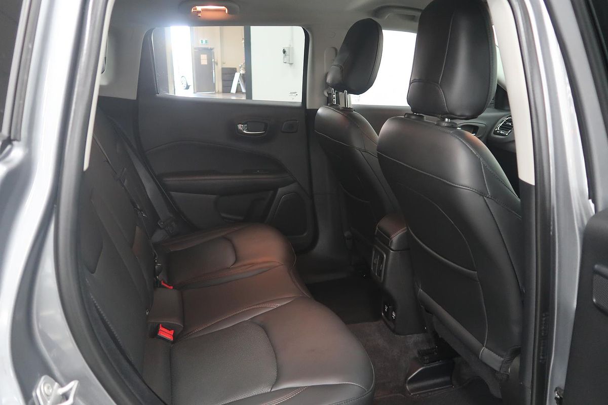 2018 Jeep Compass Limited M6
