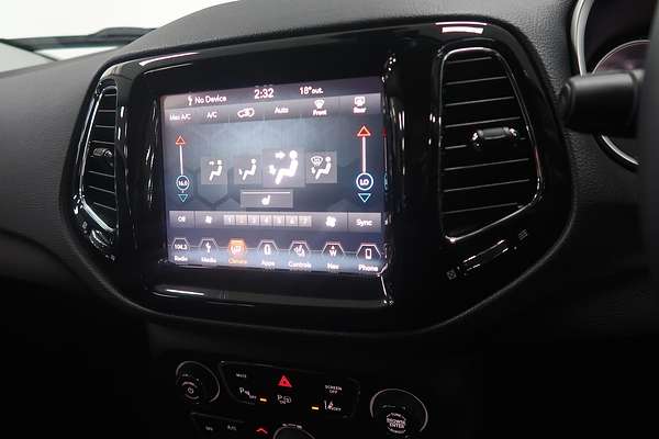 2018 Jeep Compass Limited M6