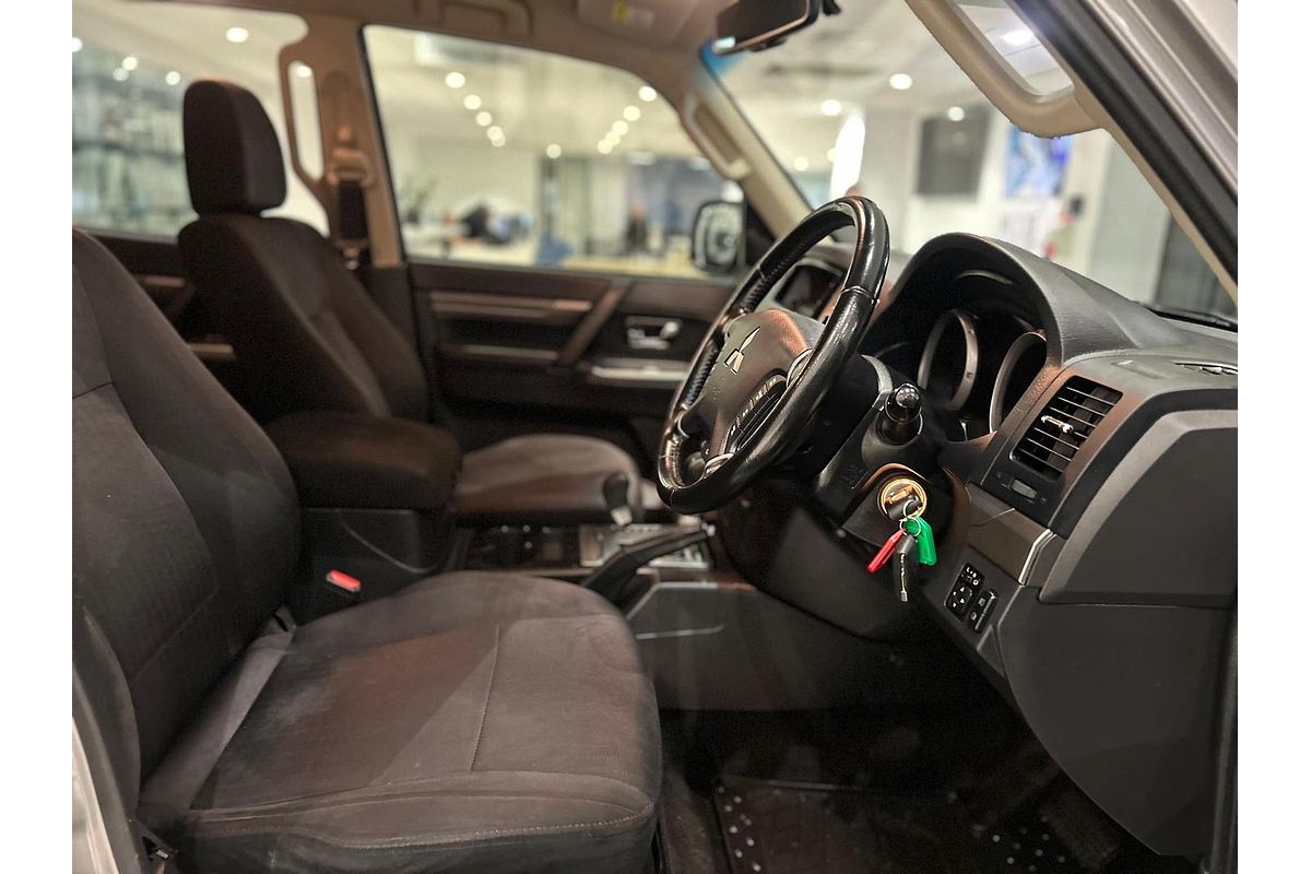 2019 Mitsubishi Pajero GLX NX