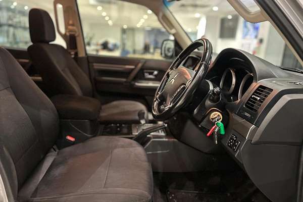 2019 Mitsubishi Pajero GLX NX