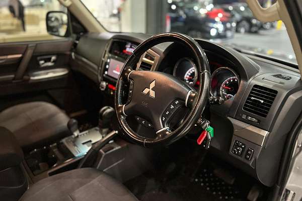 2019 Mitsubishi Pajero GLX NX