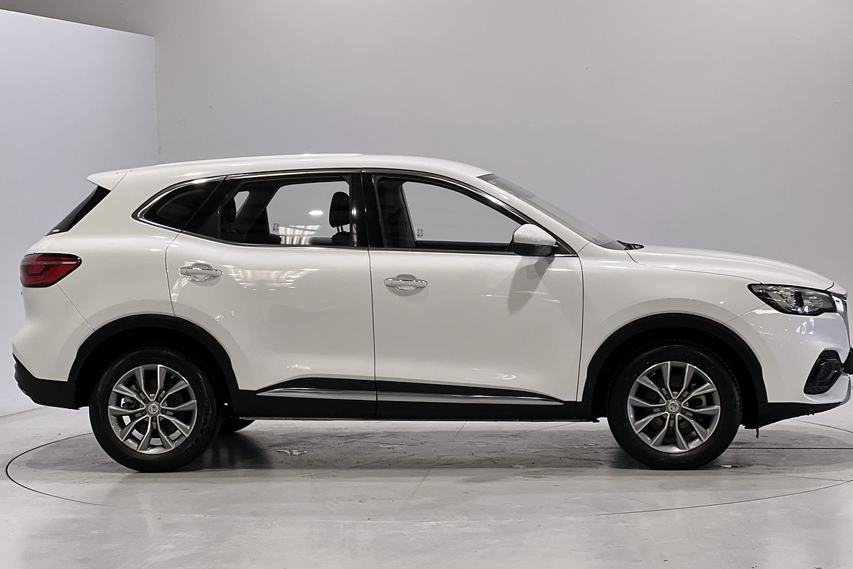 2021 MG HS Core SAS23