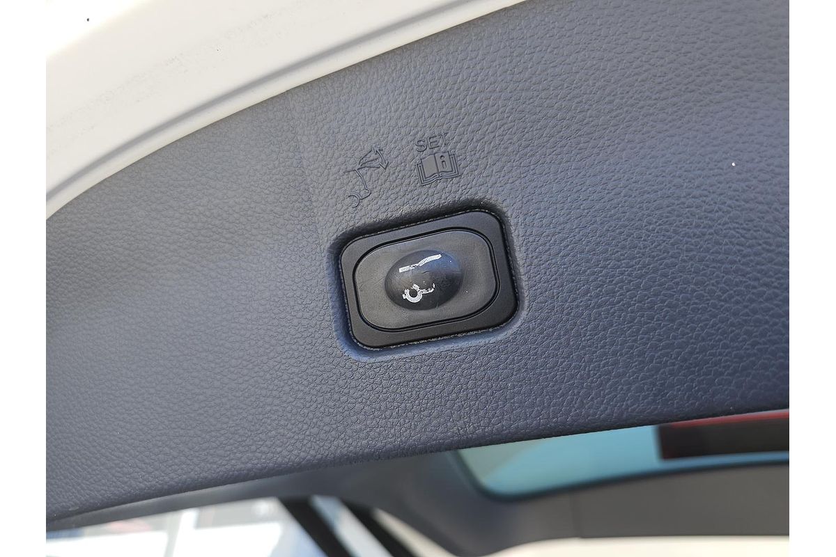 2017 Ford Everest Titanium UA
