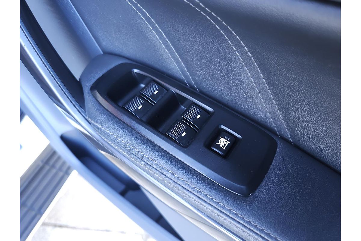 2017 Ford Everest Titanium UA