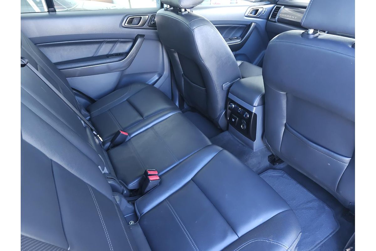 2017 Ford Everest Titanium UA