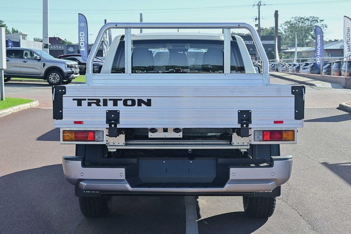 2024 Mitsubishi Triton GLX MV 4X4