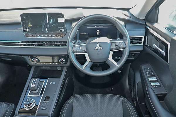 2024 Mitsubishi Outlander PHEV ES ZM