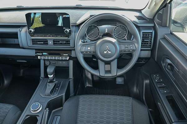 2024 Mitsubishi Triton GLX MV 4X4