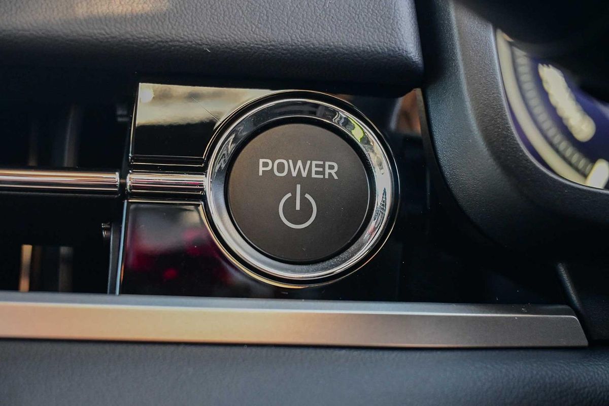 2024 Mitsubishi Outlander PHEV ES ZM
