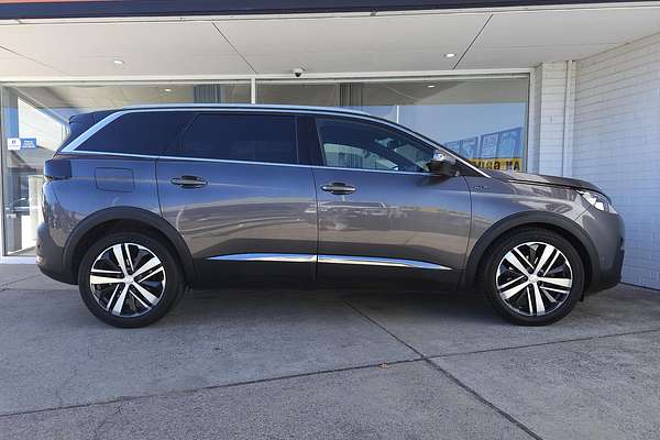 2018 Peugeot 5008 GT P87