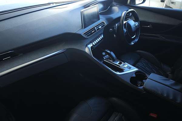 2018 Peugeot 5008 GT P87
