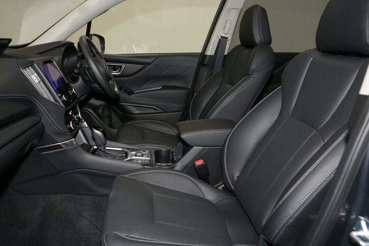 2023 Subaru Forester Hybrid S S5