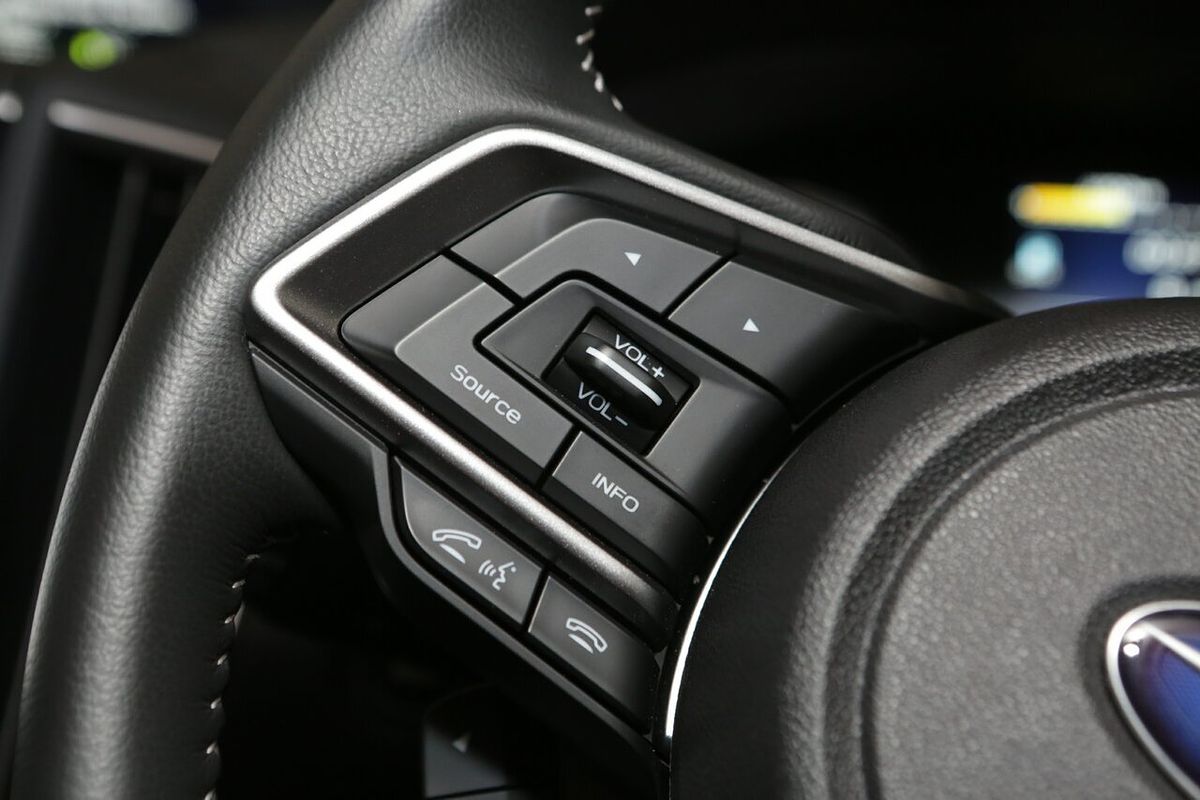 2023 Subaru Forester Hybrid S S5