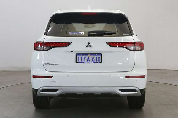 2024 Mitsubishi Outlander LS ZM