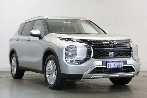 2024 Mitsubishi Outlander LS ZM